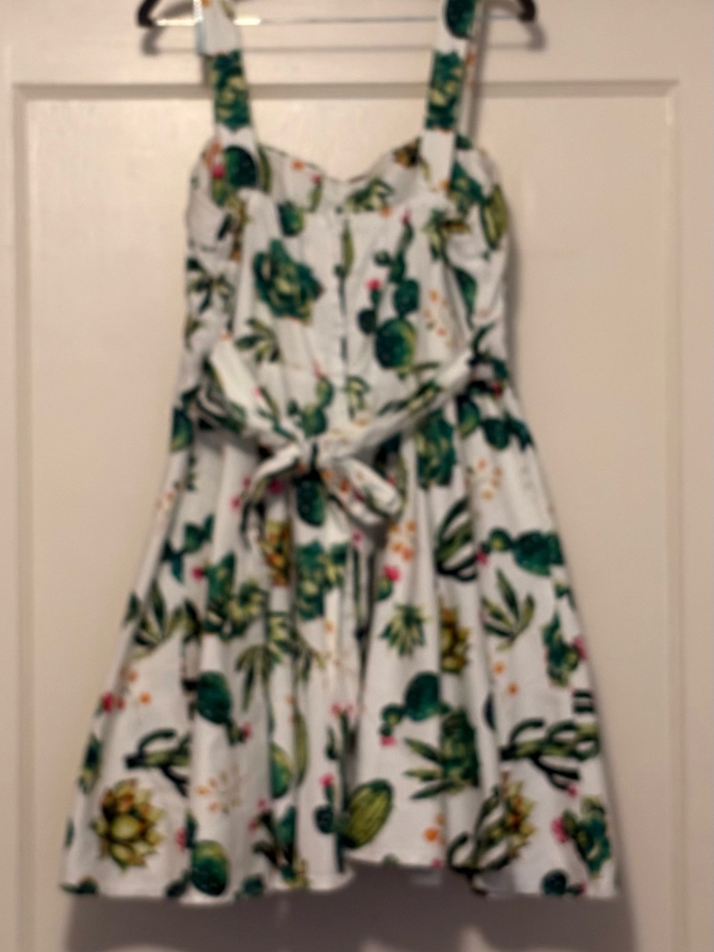 White Cactus-Print Sleeveless Mini Dress with Green Botanical Motif - Picture 2 of 12